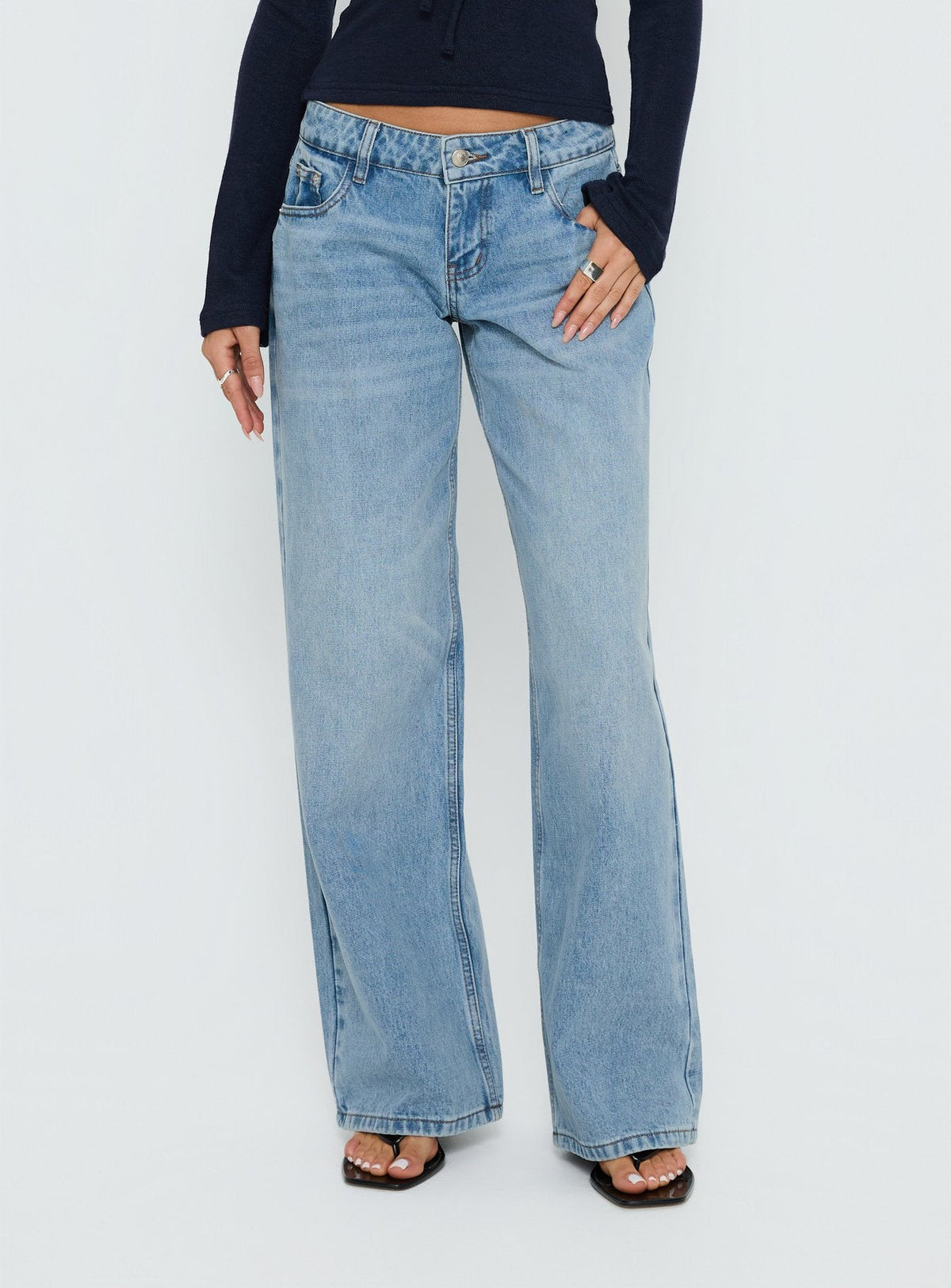 #NOVERA - Vaqueros Ellanor Azul Lavado Medio de Tiro Bajo Denim -