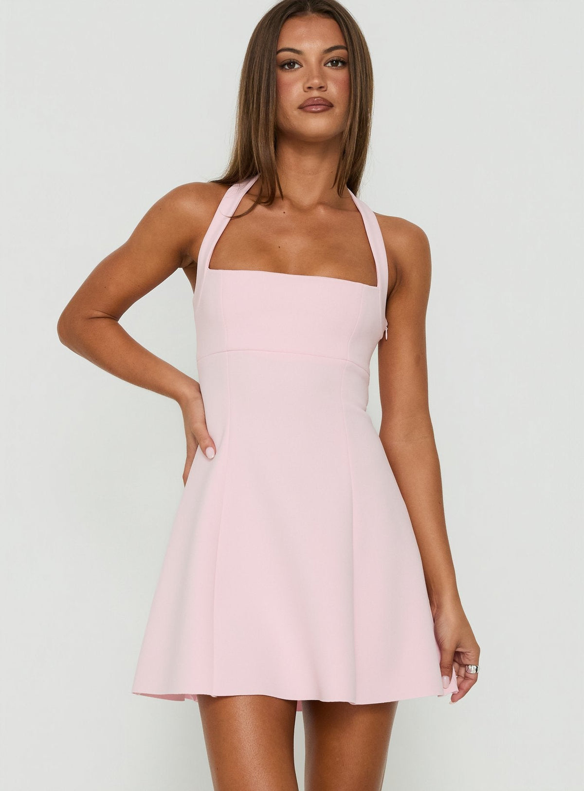 #NOVERA - Vestido Mini Alyn Rosa Halter -