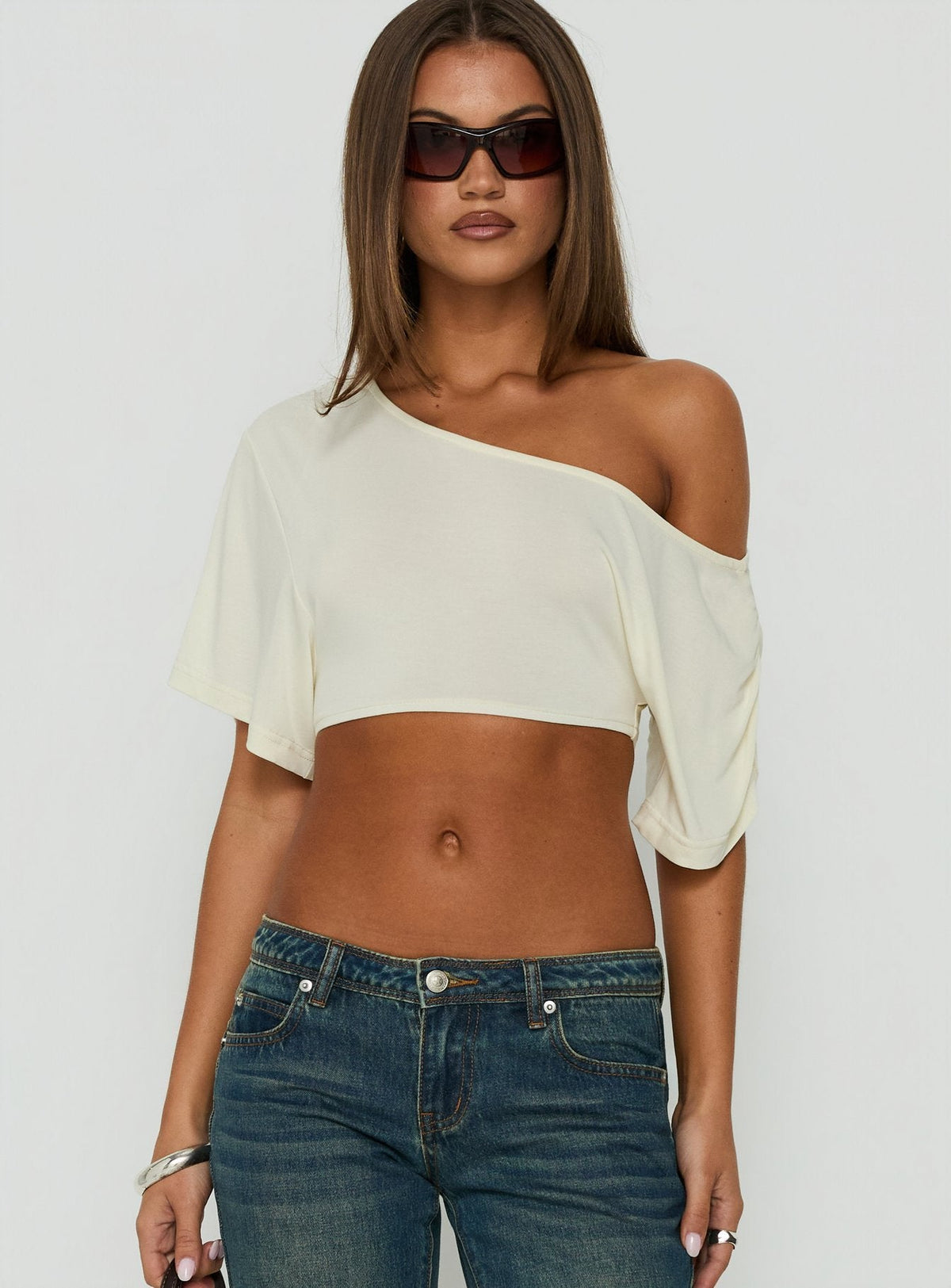 #NOVERA - Crop Top Miskie Amarillo Mantequilla Amarillo Drapeado con Hombros Descubiertos -