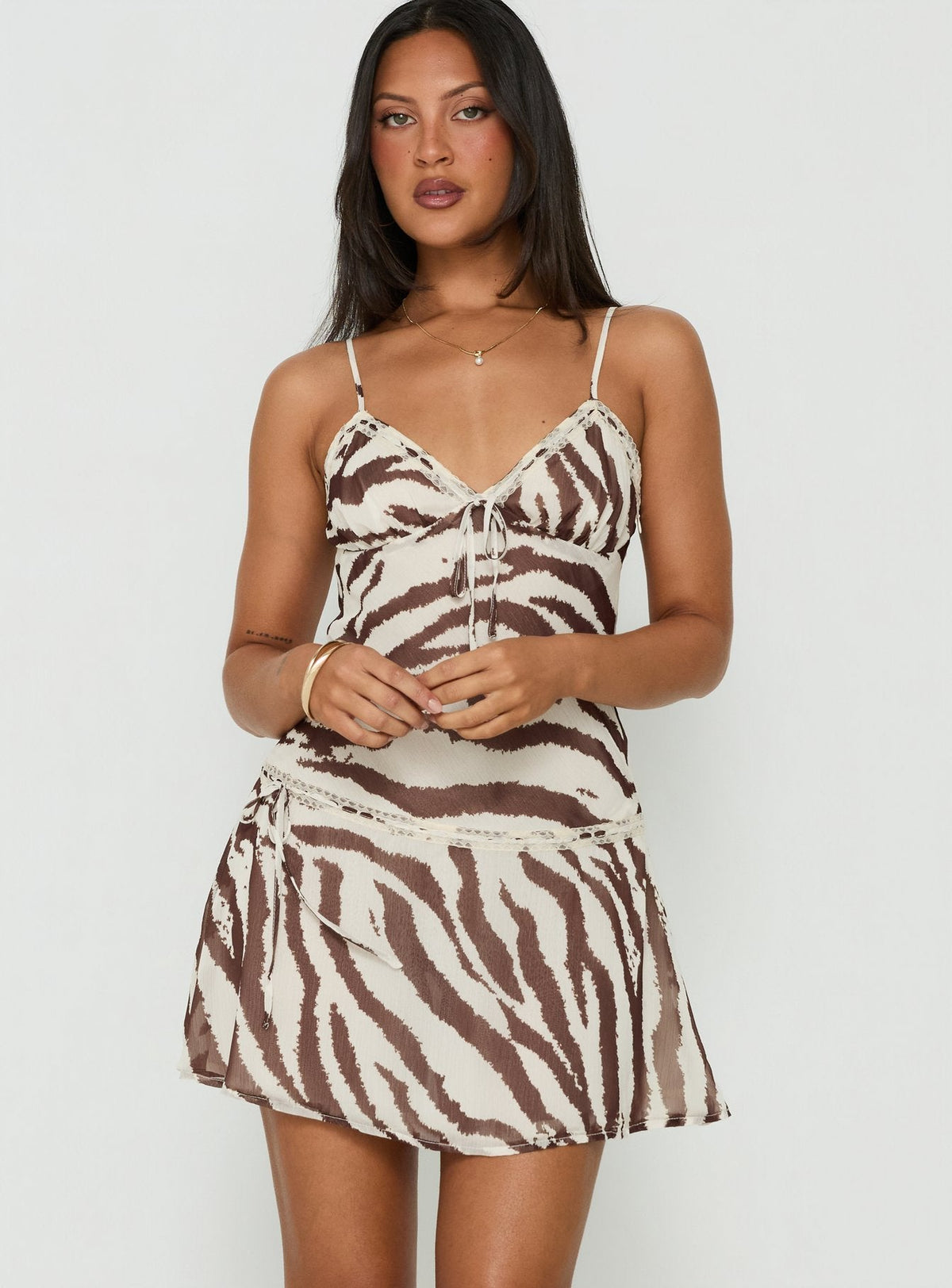 #NOVERA - Vestido Mini Starsigns de Cebra de Encaje con Cuello en V -