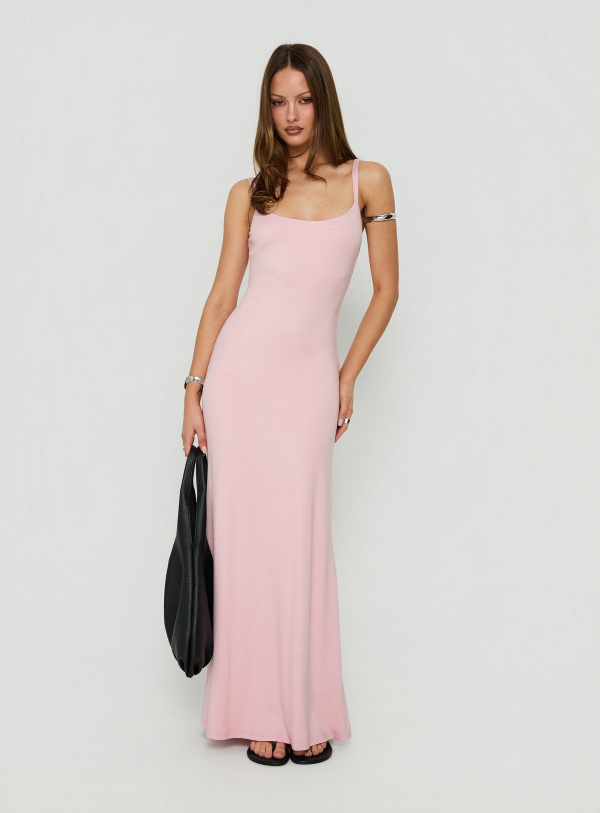 #NOVERA - Vestido Largo Elecia Rosa Pastel Rosa de Escote Redondo -