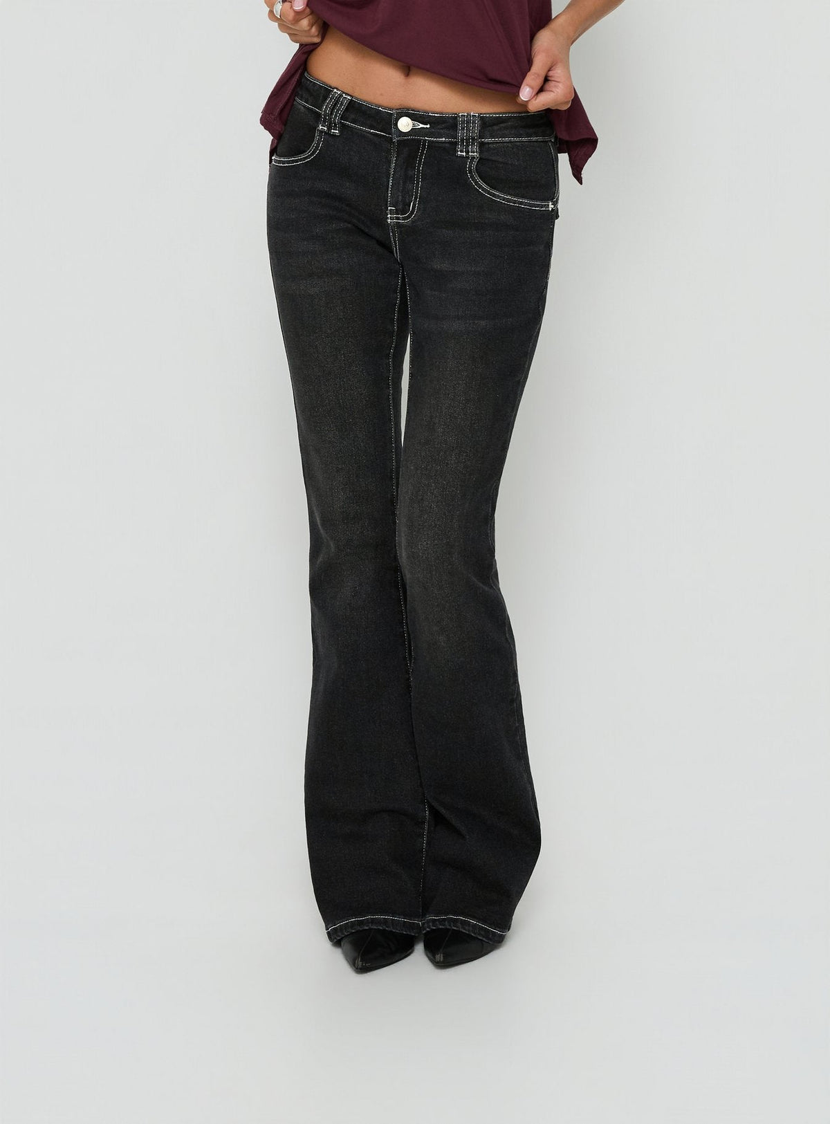 #NOVERA - Vaqueros Clynee Negros Vintage de Tiro Bajo Bootcut -