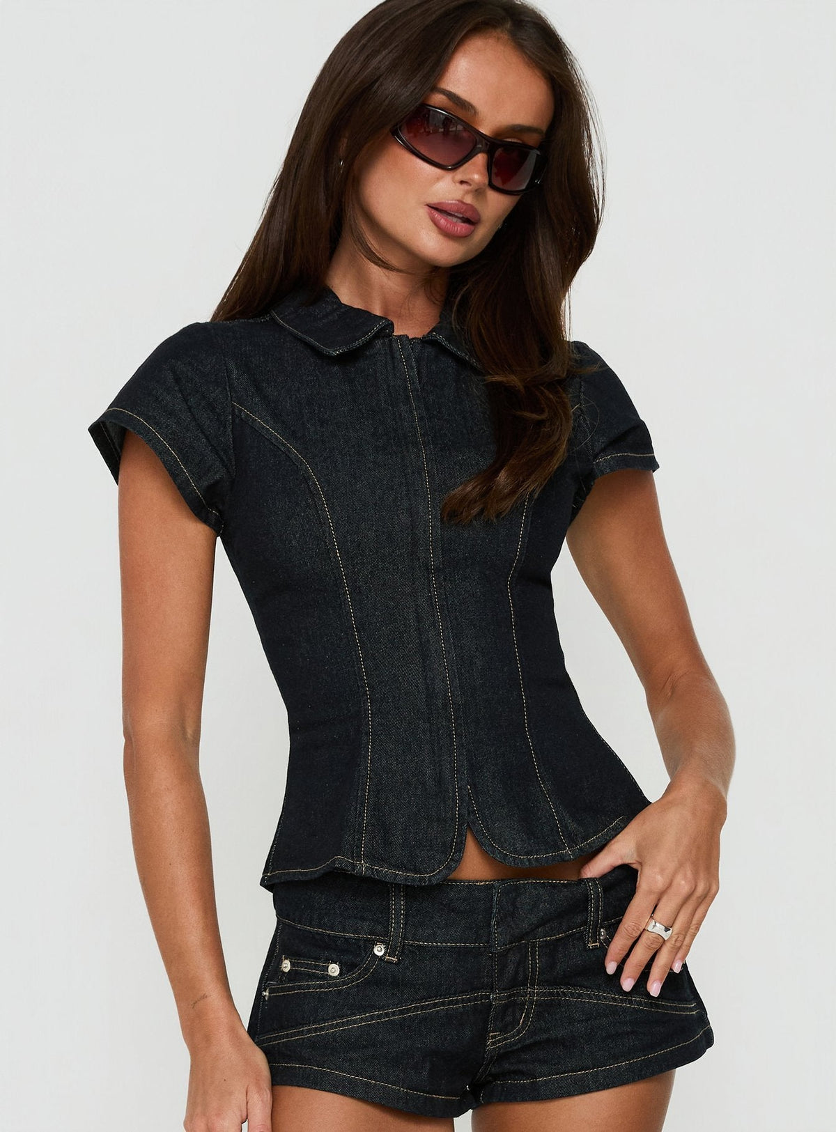 #NOVERA - Top Raminna Denim Crudo con Cuello -