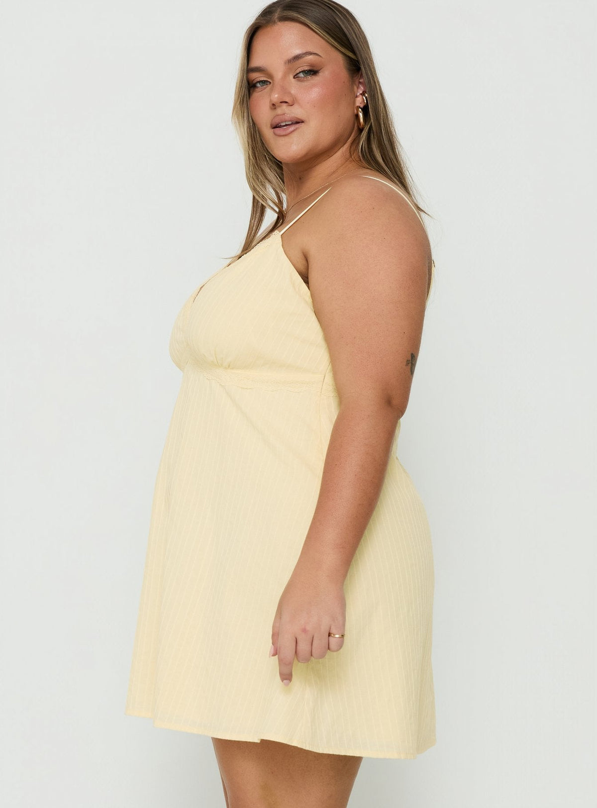 #NOVERA - Vestido Mini Lunya Limón Talla Grande -