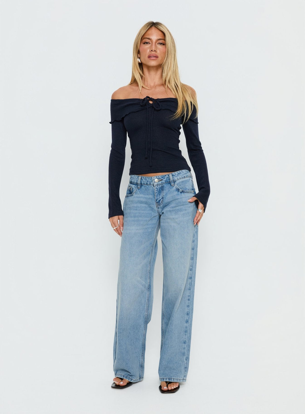 #NOVERA - Vaqueros Ellanor Azul Lavado Medio de Tiro Bajo Denim -