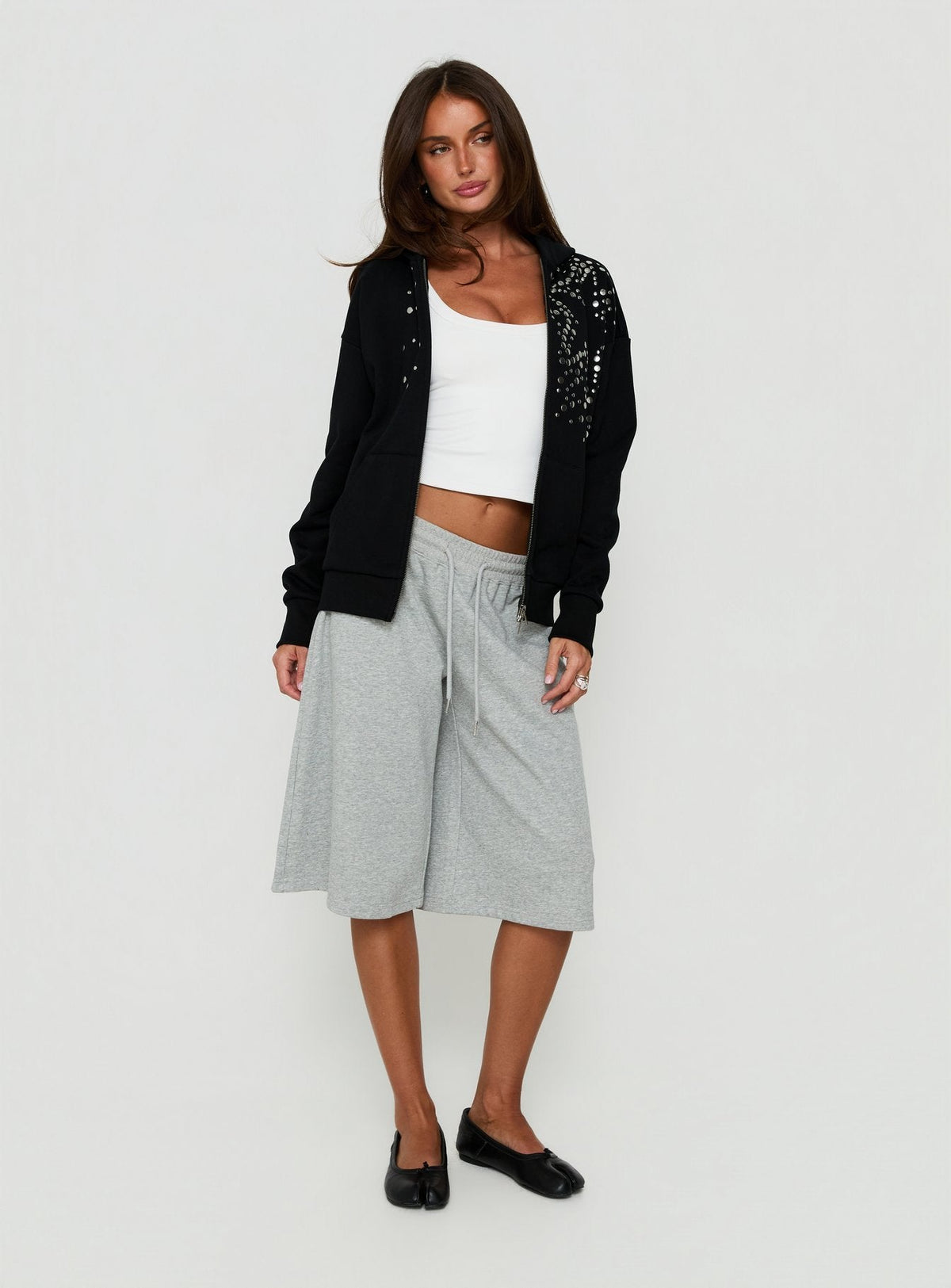 #NOVERA - Sudadera con Capucha Jávea Negra con Tachuelas Oversize -