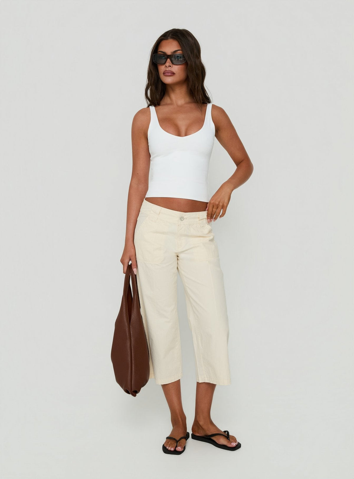 #NOVERA - Camiseta de Tirantes Define Blanca con Cuello en V -