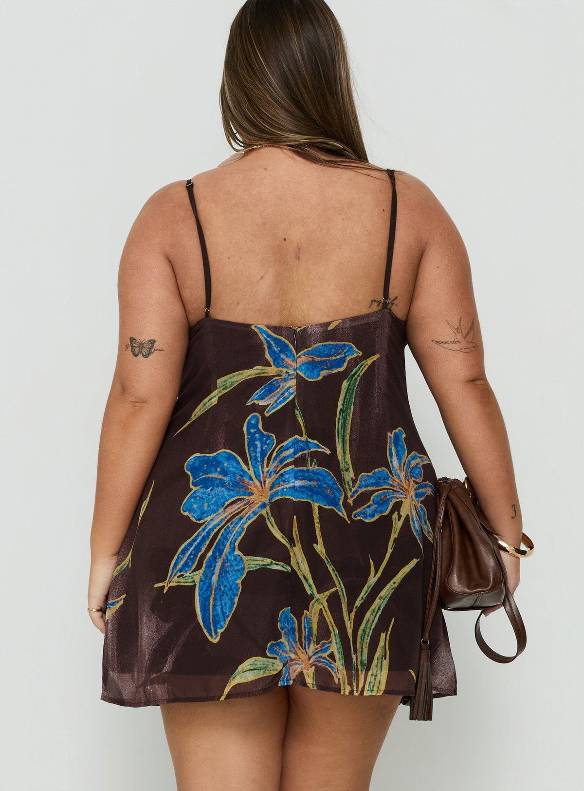 #NOVERA - Vestido Mini Isakaia Marrón de Flores con Abalorios Talla Grande -