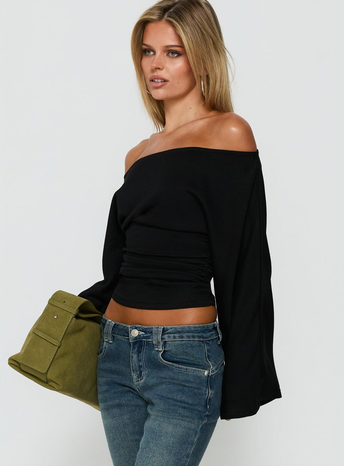 #NOVERA - Top Anastasie Negro con Hombros Descubiertos de Manga Larga -