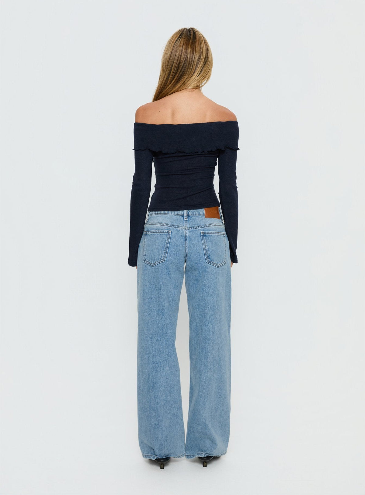 #NOVERA - Vaqueros Ellanor Azul Lavado Medio de Tiro Bajo Denim -