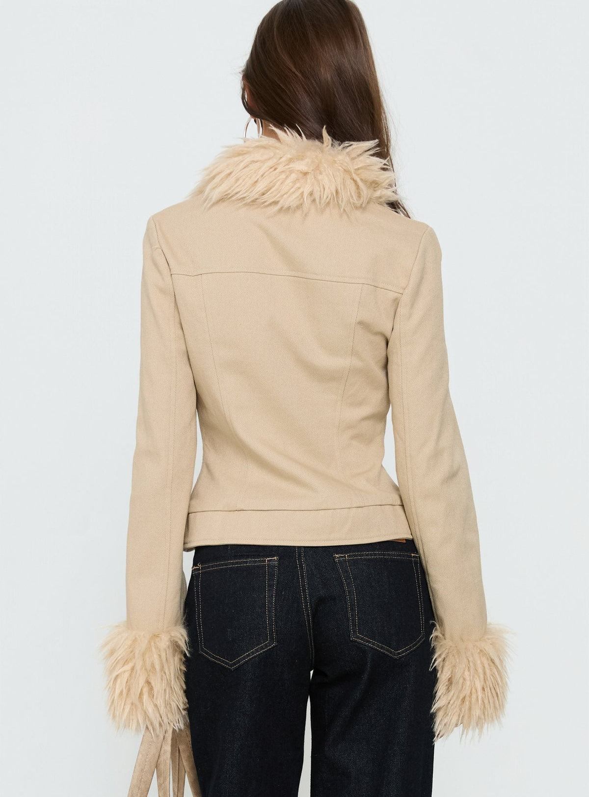 #NOVERA - Chaqueta Nindie Camel de Pelo Sintético -