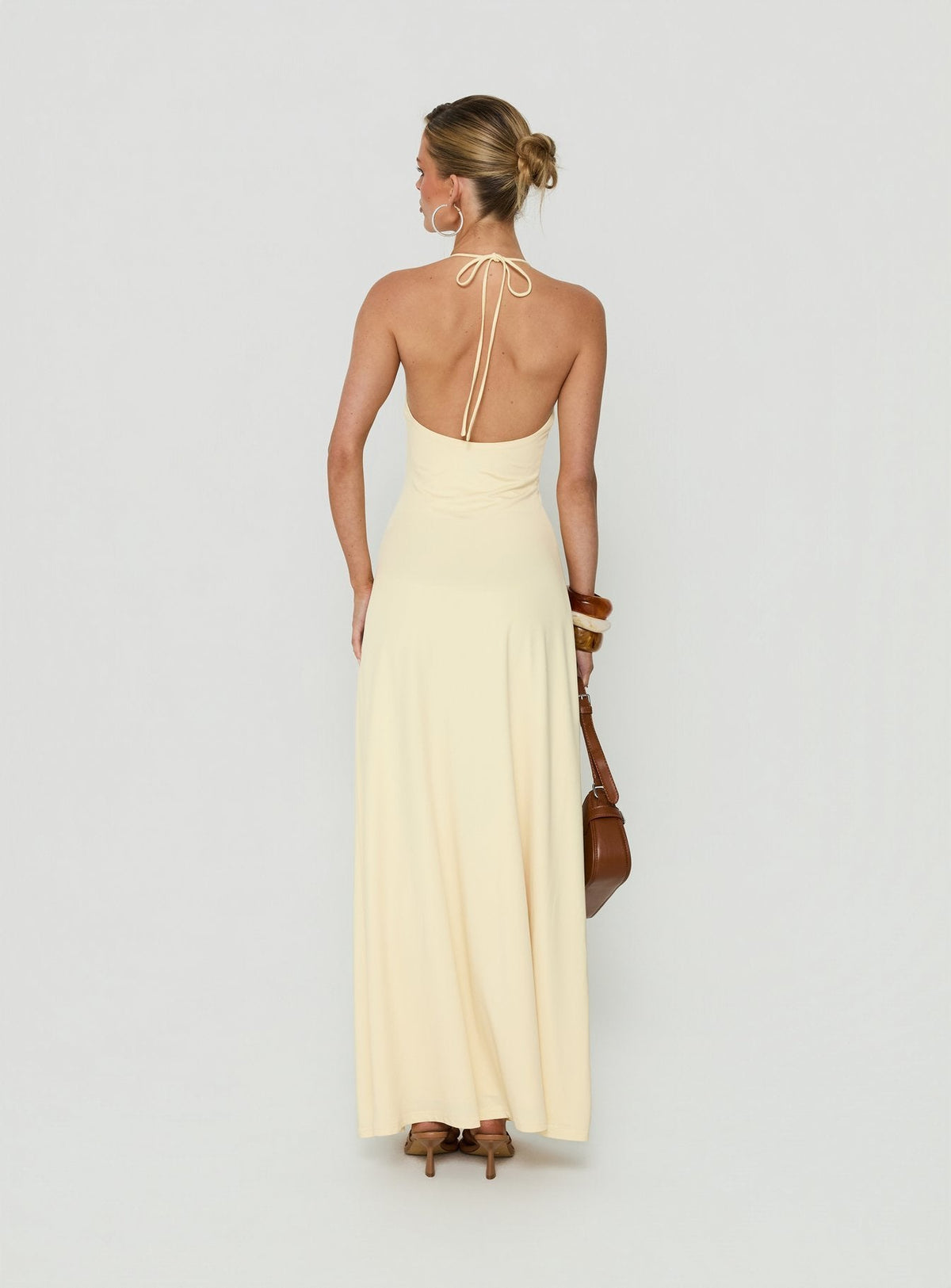 #NOVERA - Vestido Largo Palmas Amarillo Mantequilla Amarillo Halter -