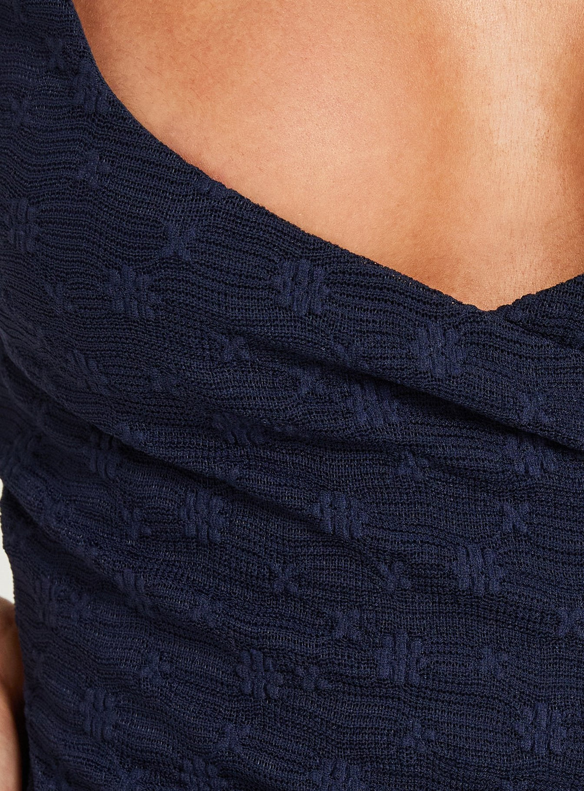 #NOVERA - Vestido Mini Ávila Azul Marino Cruzado -