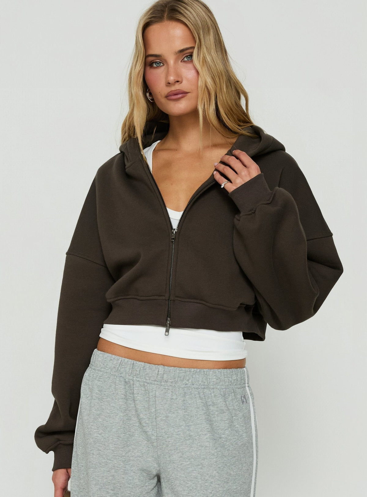 #NOVERA - Sudadera con Capucha Zellah Gris Hierro -