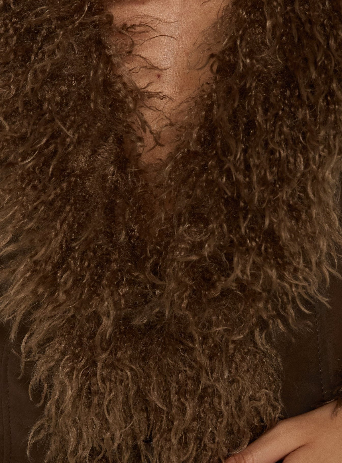 #NOVERA - Chaqueta Adalyna Marrón de Pelo Sintético -