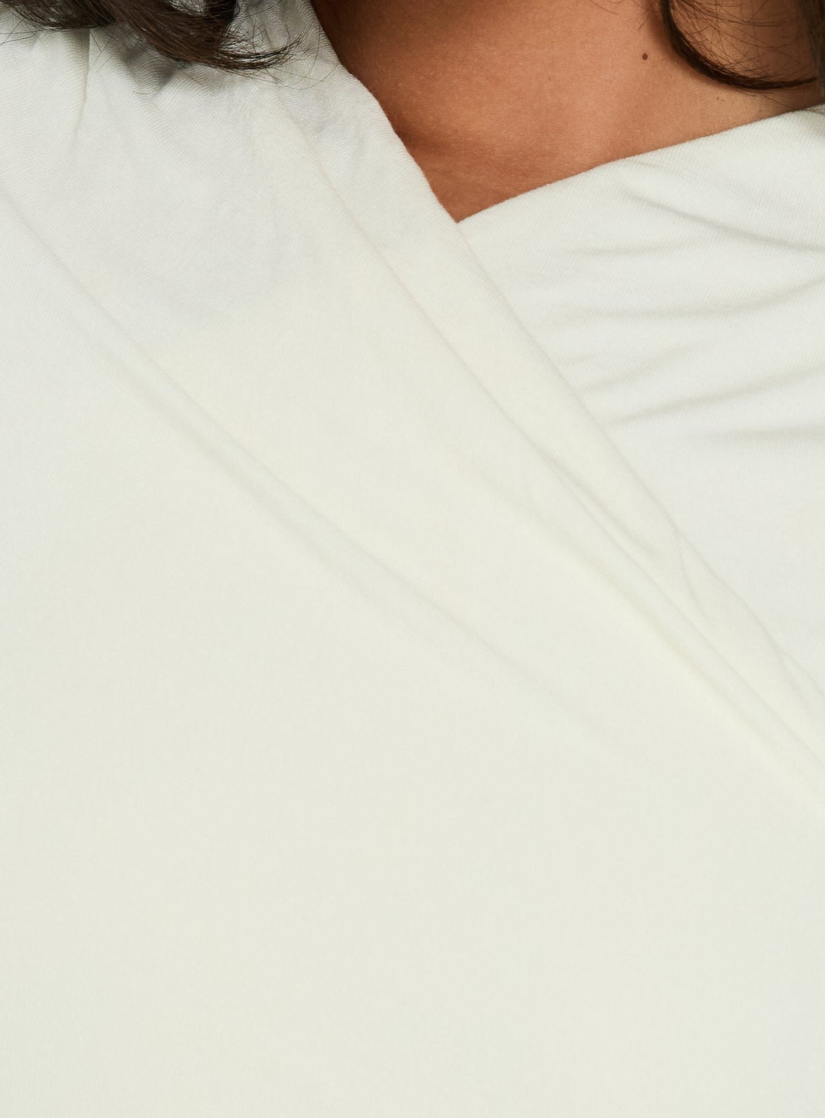 #NOVERA - Body Odettea Crema de Manga Corta -