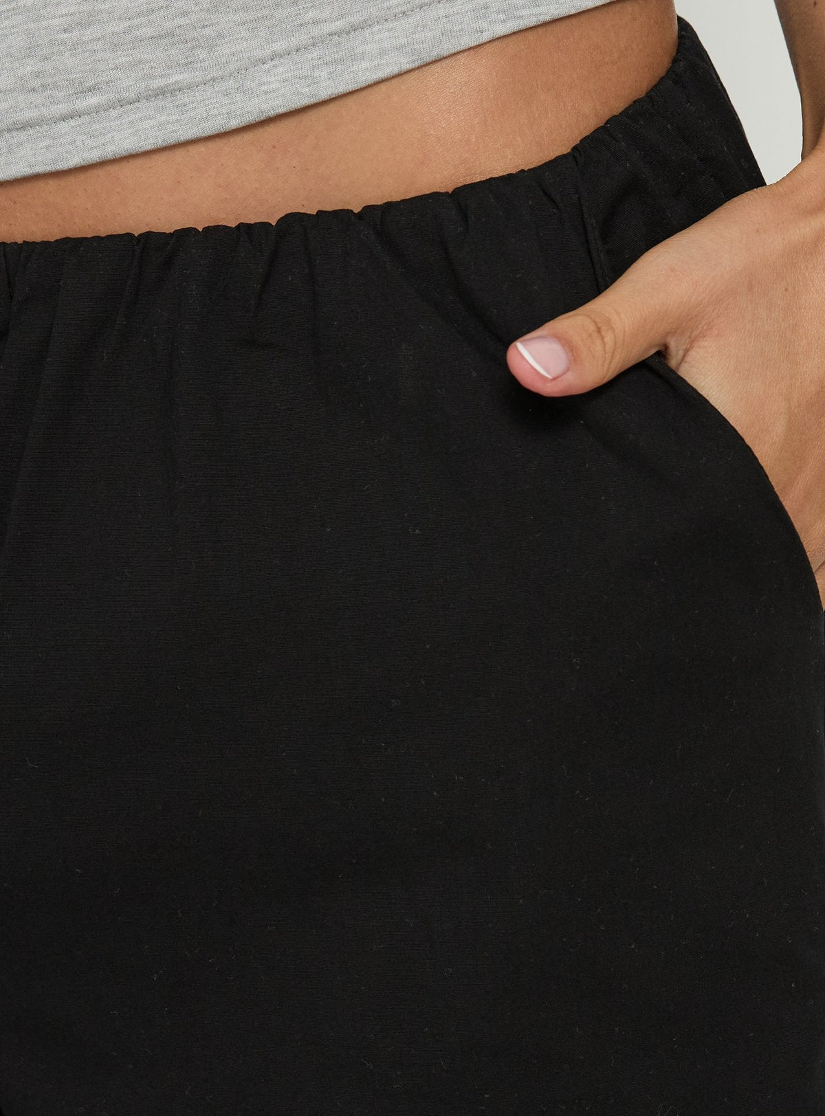 #NOVERA - Pantalón Lunea Negro Tobillero -