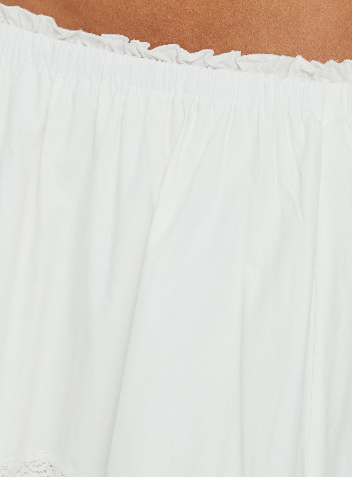 #NOVERA - Falda Larga Meanna Blanca de Volantes -