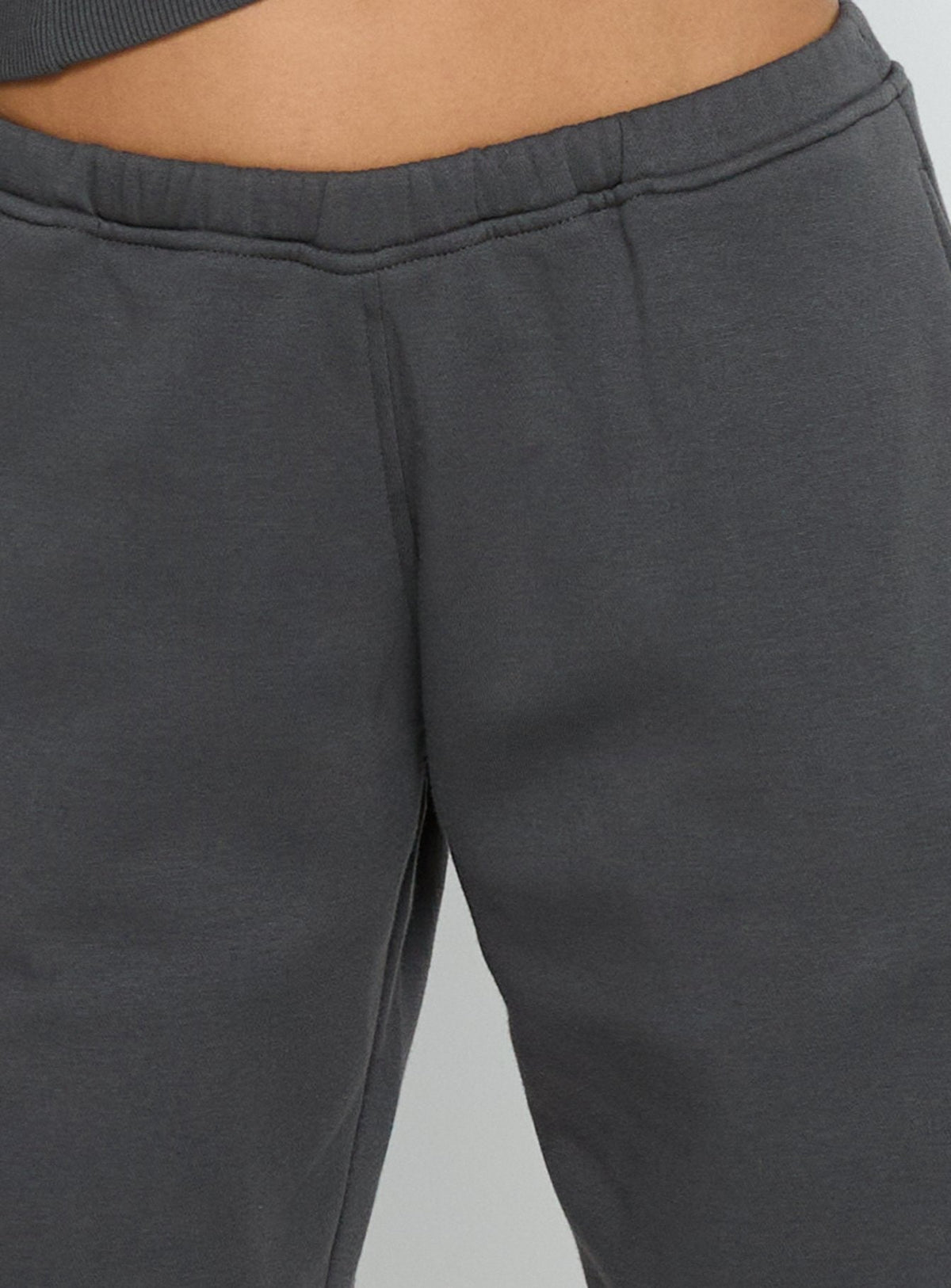 #NOVERA - Pantalón de Chándal Rylan Gris de Tiro Bajo -