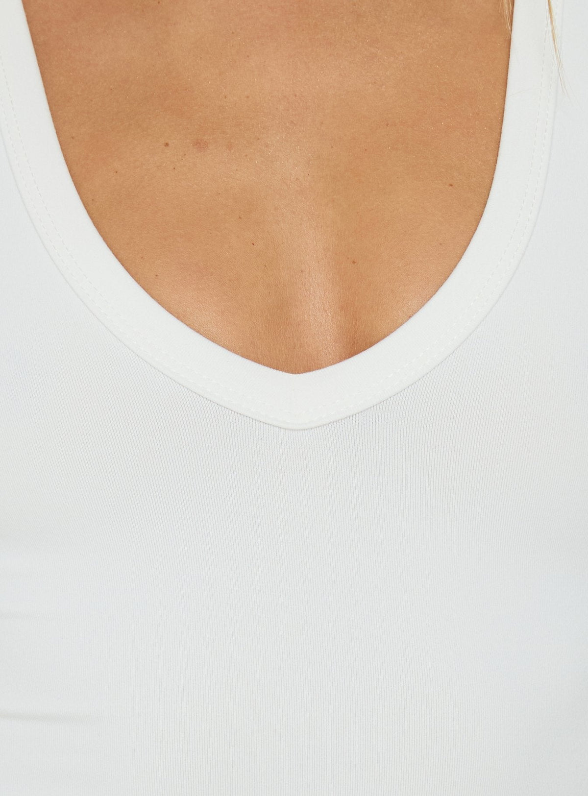#NOVERA - Camiseta de Tirantes Define Blanca de Tirante Ancho -