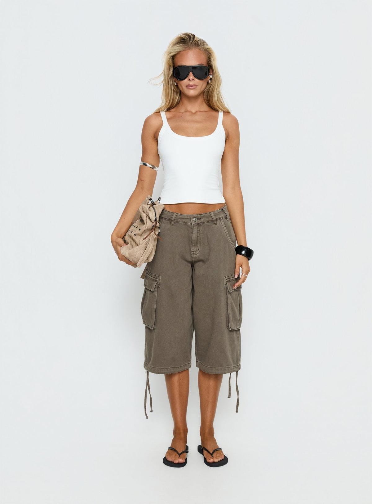 #NOVERA - Shorts Hudsen Caqui Largos Cargo -