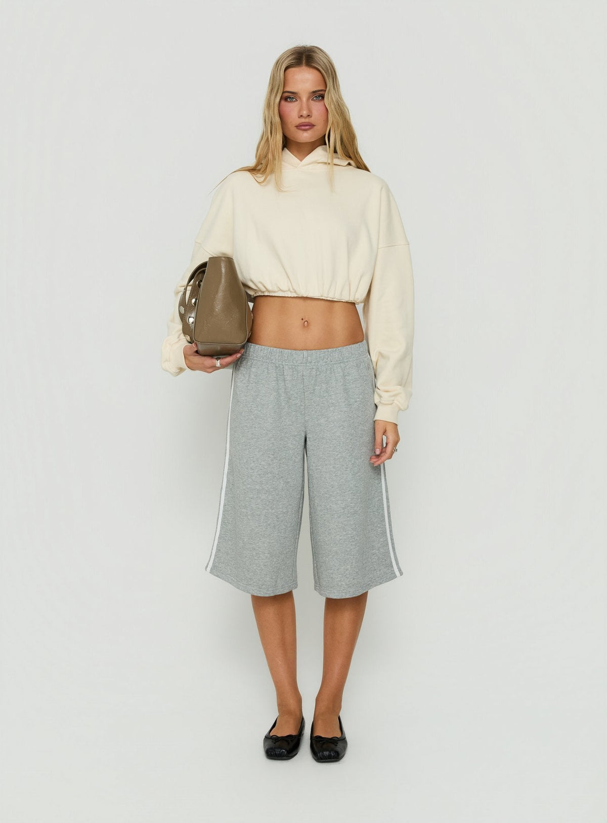 #NOVERA - Sudadera con Capucha Mayse Crema Crop -