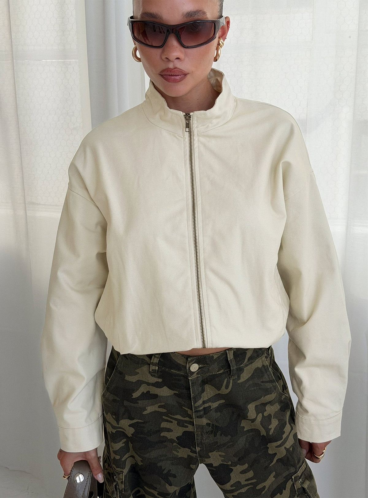#NOVERA - Chaqueta Bomber Chayden Crema Crop -